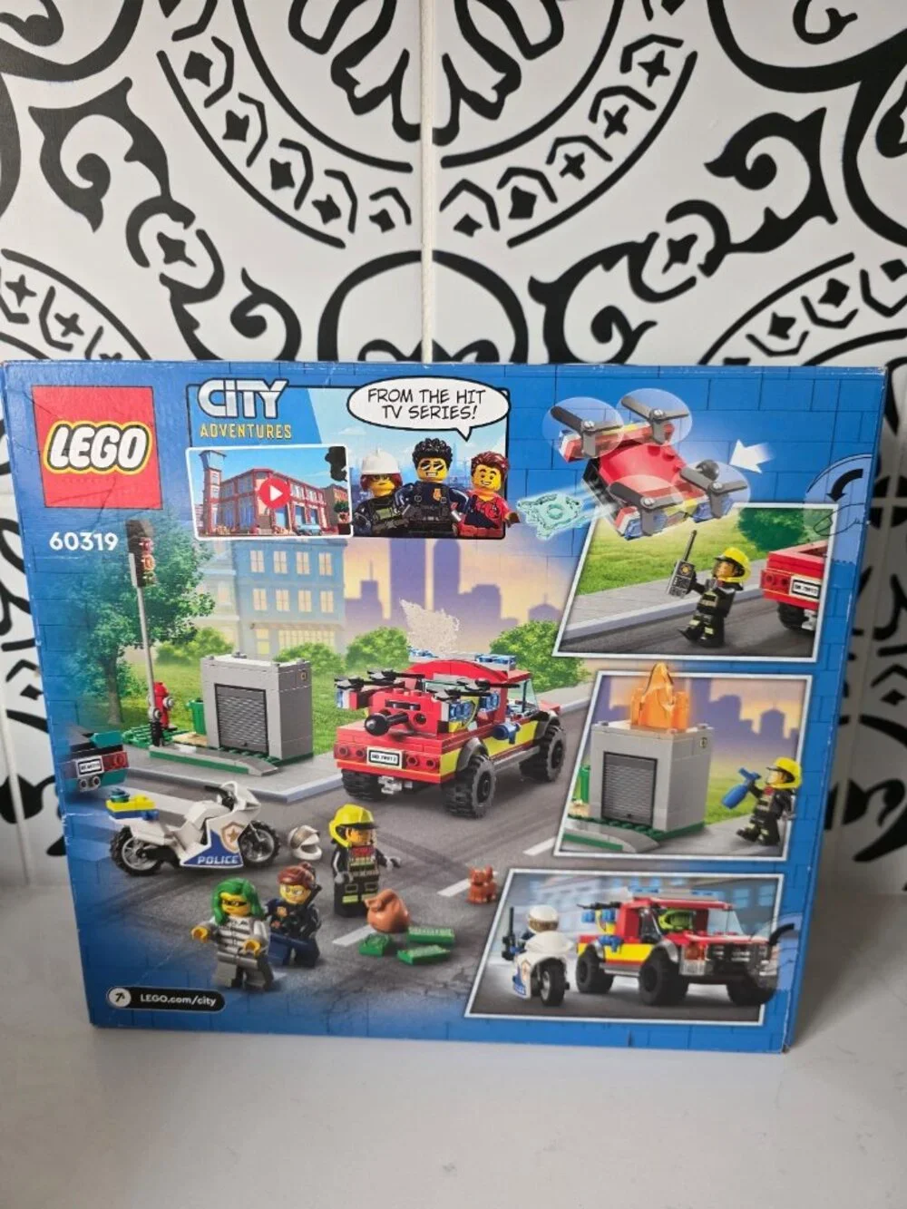 LEGO CityLEGO City 60319 Fire Rescue & Police Chase 295 Pieces New Sealed